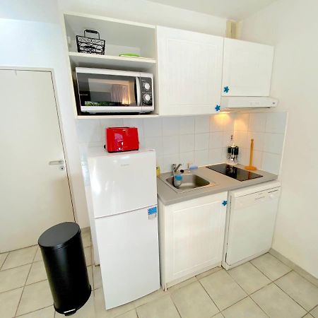 Appartement Avec Piscine A 5Min De La Plage Санарі-сюр-Мер Екстер'єр фото