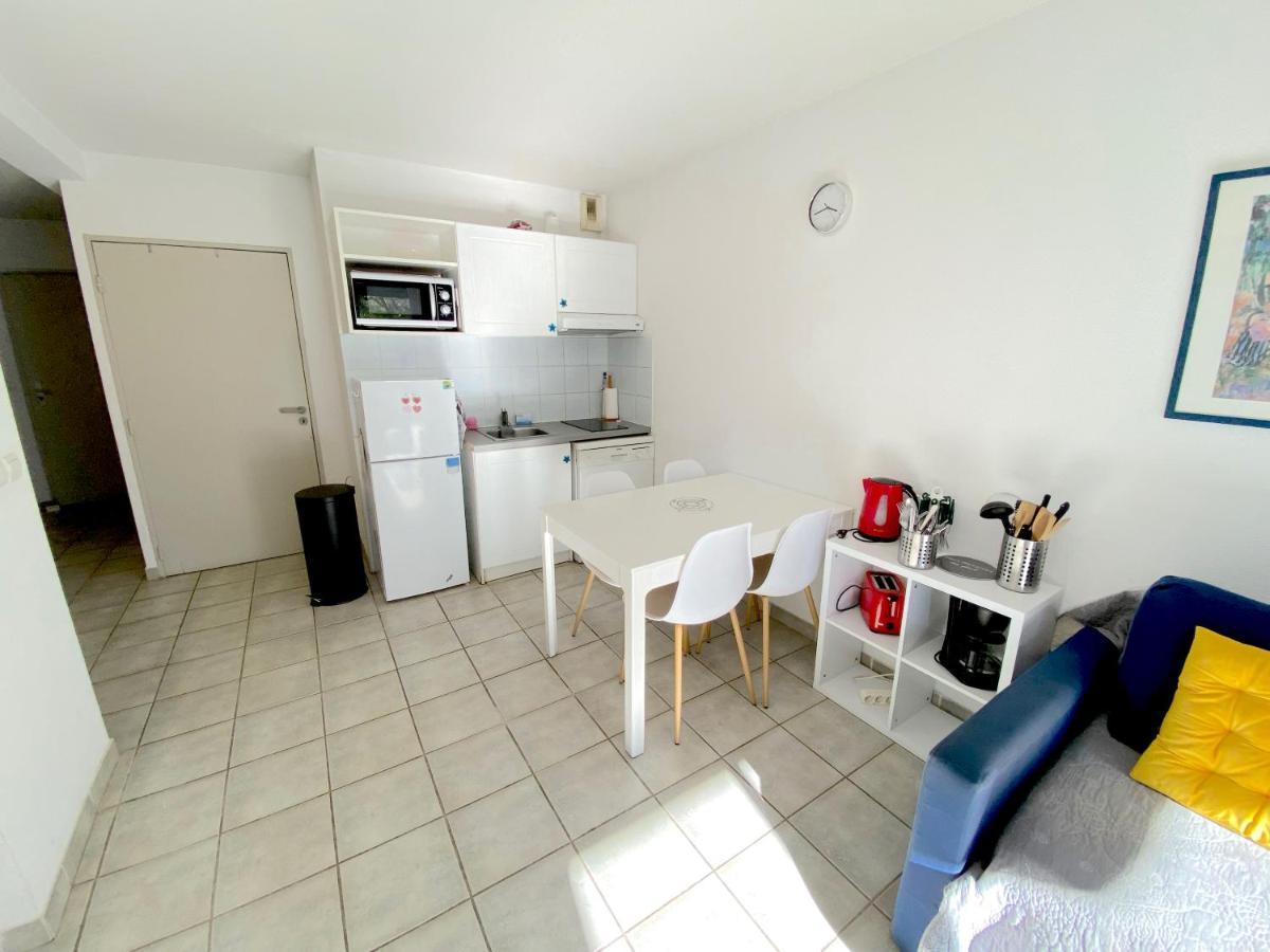 Appartement Avec Piscine A 5Min De La Plage Санарі-сюр-Мер Екстер'єр фото