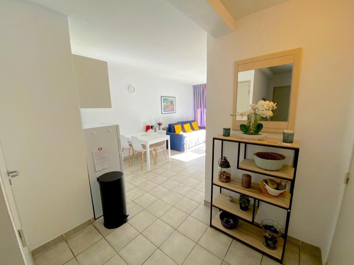 Appartement Avec Piscine A 5Min De La Plage Санарі-сюр-Мер Екстер'єр фото