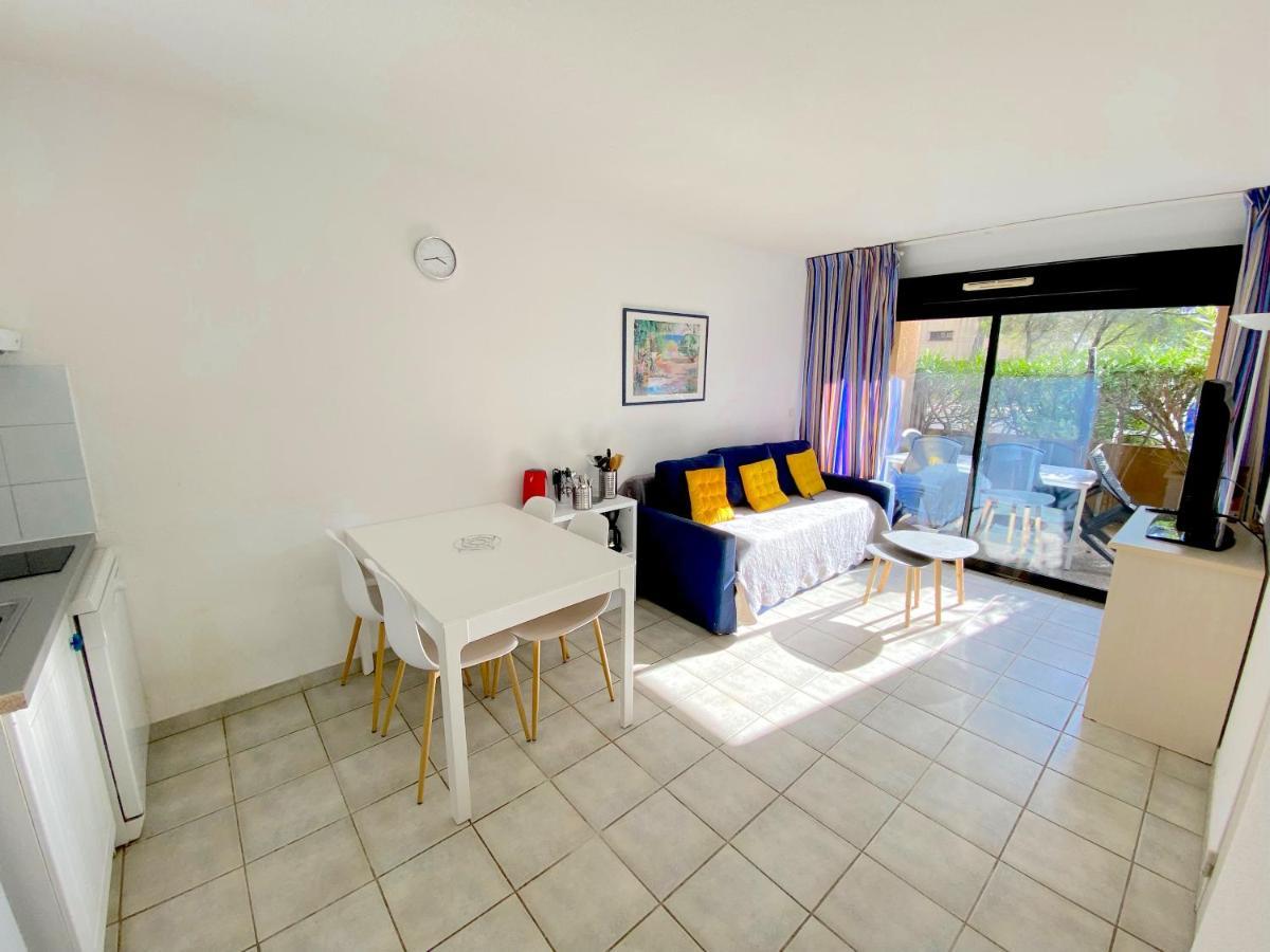 Appartement Avec Piscine A 5Min De La Plage Санарі-сюр-Мер Екстер'єр фото