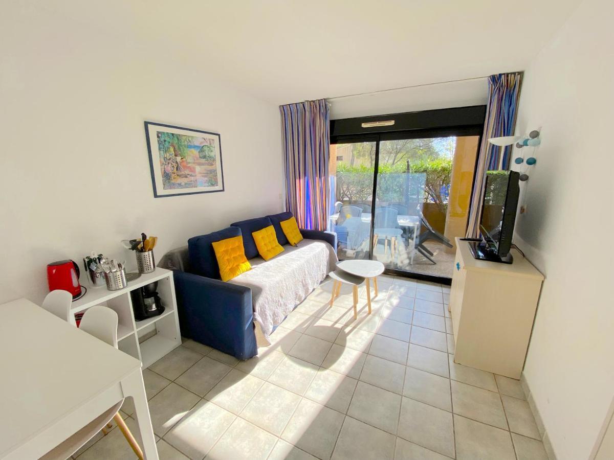 Appartement Avec Piscine A 5Min De La Plage Санарі-сюр-Мер Екстер'єр фото