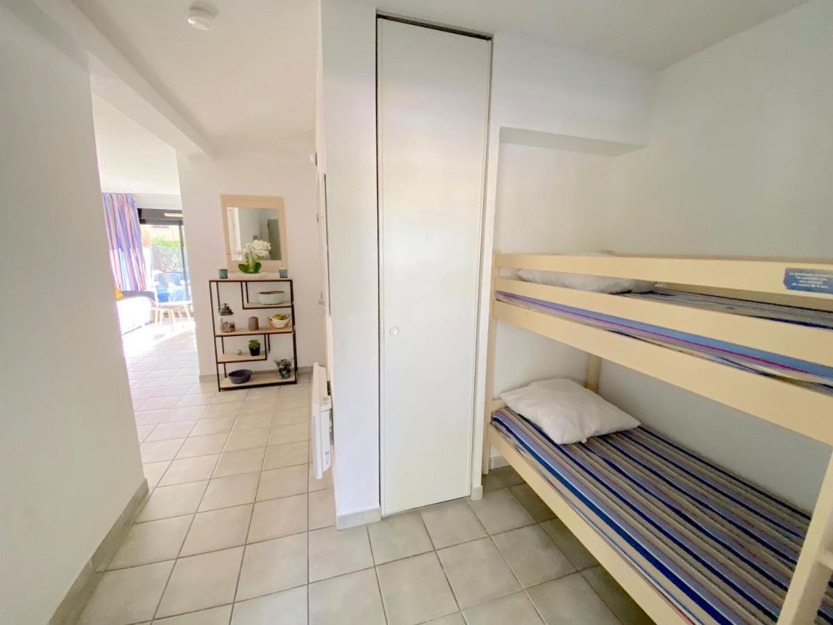 Appartement Avec Piscine A 5Min De La Plage Санарі-сюр-Мер Екстер'єр фото