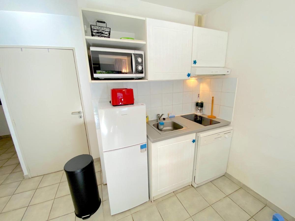 Appartement Avec Piscine A 5Min De La Plage Санарі-сюр-Мер Екстер'єр фото